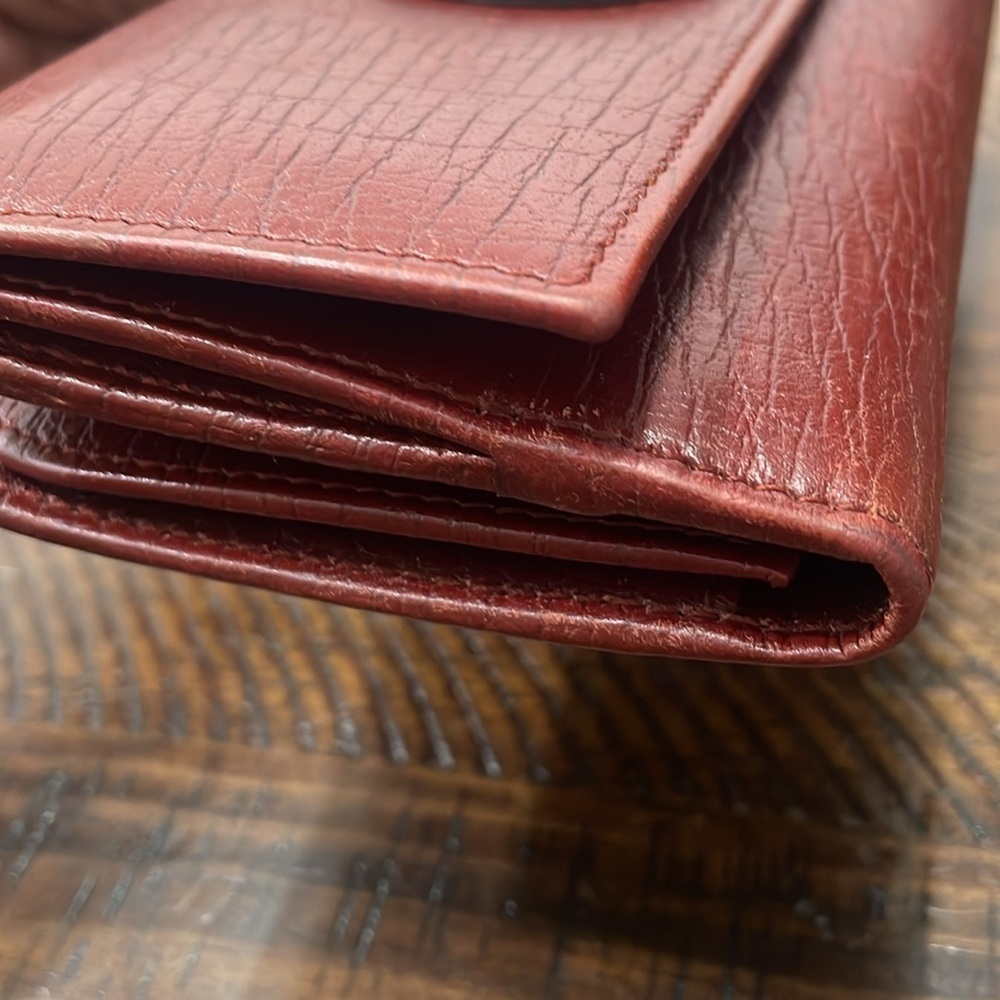GUCCI CalfskinSoho Studded Wallet - Picture 15 of 15